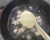 Foto langkah ke 1 dari resep Sayur Bening Sawi Hijau Tahu.