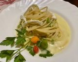 Foto del passaggio 3 della ricetta Spaghetti alla crema di aglietto fresco, asparagi e bufala