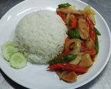รูปขั้นตอนการทำที่ 4 ของ แหนมไก่ผัดพริกสดราดข้าว
