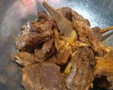 Foto del paso 4 de la receta: Tacos de birria de res🌮🌮