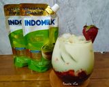 Foto langkah ke 5 dari resep Strawberry Matcha Latte.