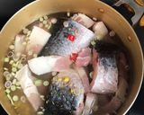 Hình bước làm 2 của món Cá Kho Thịt