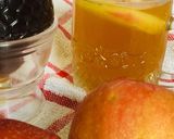 A picture of step 5 of Apple tea with Apple peels.