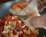 Foto del paso 7 de la receta: Bacalao skrei fresco en salsa de cebolla con tarrina de arroz integral