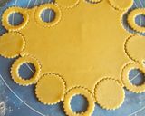 Diós linzerkoszorú recept fázis 2 fotója