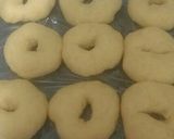 Foto langkah ke 4 dari resep Donat kentang..garing di luar..empuk di dalam.