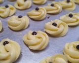 Foto langkah ke 3 dari resep Semprit susu ekonomis.