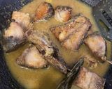 Foto langkah ke 6 dari resep Ikan Tongkol bumbu kuning (tidak pedas).