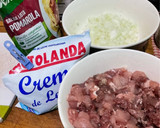 Foto del paso 1 de la receta: Ñoquis con salsa de carne rosé 🐮🐷 en sartén de hierro 🇨🇱