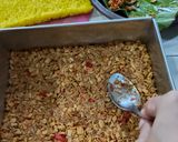 Foto langkah ke 7 dari resep Lemper Kuning Ayam Pedas Manis.