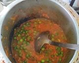A picture of step 5 of Aloo Matar.