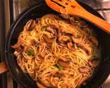 Pirított gombás tészta recept fázis 3 fotója