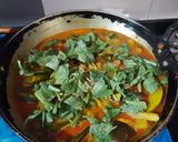 A picture of step 5 of Paanch Mishali Torkari (Mix Veg).