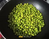 A picture of step 1 of Maharashtrian Hara Chana Subji (Green Chickpeas Subji).
