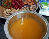 एगलेस फ्रूट प्लम केक ऑन गैस स्टोव (Eggless Fruit Plum Cake On Gas Stove ki recipe in hindi) रेसिपी चरण 1 फोटो