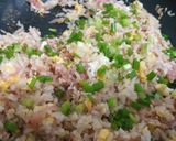 รูปขั้นตอนการทำที่ 2 ของ ข้าวผัดแหนม