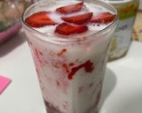 Foto langkah ke 5 dari resep Korean Strawberry Milk.
