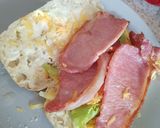 A picture of step 3 of A B.L.T. And Cheese.