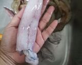 Gambar langkah 3 resipi Tom Yam Putih Jernih Seafood & Nanas.