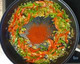 Foto del paso 3 de la receta Muslos de Pollo Guisados