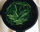 Foto langkah ke 2 dari resep Mie Tofu-Kangkung 🍀.