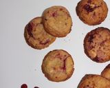 Foto del paso 6 de la receta: Cookies de chocolate blanco y frambuesas