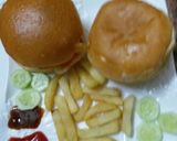 A picture of step 7 of Aloo burger.