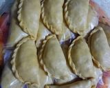 Foto langkah ke 5 dari resep Pastel Renyah Isi Wortel Kentang.