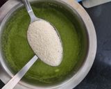 A picture of step 2 of Oats Spinach dosa.
