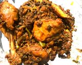 A picture of step 6 of Phalyaan chicken.