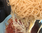 Foto del paso 8 de la receta: Pasta en salsa de pimientos con polvo de jamón serrano