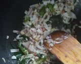 A picture of step 5 of Bread Upma.