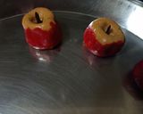 मिनी एप्पल शेप पेड़ा (Mini apple shape peda recipe in hindi) रेसिपी चरण 5 फोटो