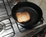 Foto del paso 4 de la receta: Tostados a la sartén.#rápidas