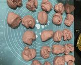 A picture of step 5 of Purple Sweet Potatoes Bread with butter&milk filling.