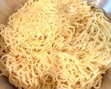 Foto langkah ke 1 dari resep Mie Goreng Tomat Simple ala Medan.