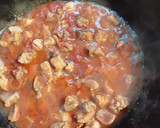 Foto del paso 3 de la receta: Carnaza de cerdo atomatada