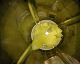 A picture of step 1 of Pineapple milkshake🍍.