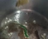 A picture of step 2 of Dal Palak.