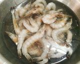 Hình bước làm 1 của món Mì chiên giòn xào giấm