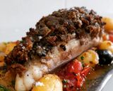 Foto del paso 7 de la receta: Rape al horno con costra de anchoas y olivas negras