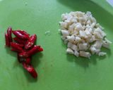 Foto langkah ke 2 dari resep Nasi Goreng Saus Hot Tuna.