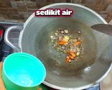 Foto langkah ke 3 dari resep Cara Membuat Sosis Pedas Manis.