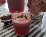 A picture of step 4 of Refreshing Strawberry drink.