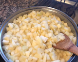 Foto del paso 4 de la receta: Tarta de manzana con crumble
