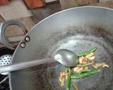 A picture of step 1 of Fried Tomato, Onion, and Garlic Chutney.