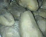 Foto langkah ke 2 dari resep RESEP BOLA UBI/ BINYOLOS UBI jajanan khas manado kriuk di luar lembut didalam 😋.