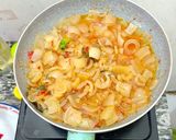 Foto langkah ke 7 dari resep Seblak Kikil DEBM.