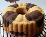 Foto langkah ke 8 dari resep 368. Banana Marble Cake.