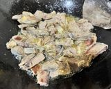 Foto langkah ke 2 dari resep Lidah Sapi Cabai Hijau.